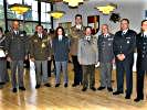 Generalmajor Kritsch und Oberst Spirk im Kreis der Militärkapellmeister. (Bild öffnet sich in einem neuen Fenster)