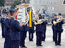 Das Luftwaffenmusikkorps 1 spielt auf. (Bild öffnet sich in einem neuen Fenster)