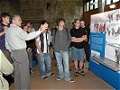 Oberstleutnant Stocker führte durch die Ausstellung. (Bild öffnet sich in einem neuen Fenster)