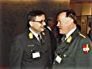 Vortragender Brigadier Micewski mit Generalleutnant Entacher. (Bild öffnet sich in einem neuen Fenster)