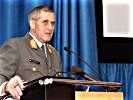 Vortragender Brigadier Franzisci. (Bild öffnet sich in einem neuen Fenster)