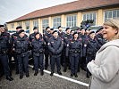 Ministerin Tanner in der Maria-Theresien-Kaserne. (Bild öffnet sich in einem neuen Fenster)