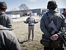 Ministerin Tanner trifft Rekruten in Langenlebarn. (Bild öffnet sich in einem neuen Fenster)