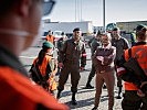 Klaudia Tanner besucht Soldaten in Suben. (Bild öffnet sich in einem neuen Fenster)