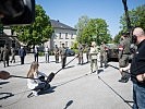 Klaudia Tanner besucht die Jägerkompanie Korneuburg. (Bild öffnet sich in einem neuen Fenster)