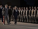 Klaudia Tanner bei den Ausmusterungsfeierlichkeiten in Wr. Neustadt. (Bild öffnet sich in einem neuen Fenster)