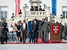 Ministerin Tanner und Bundespräsident Van der Bellen bei der Feier. (Bild öffnet sich in einem neuen Fenster)