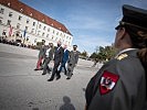 Ministerin Tanner und Bundespräsident Van der Bellen bei der Feier. (Bild öffnet sich in einem neuen Fenster)