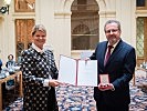 Klaudia Tanner bei der Parlamentarischen Bundesheerkommission. (Bild öffnet sich in einem neuen Fenster)