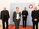 Tanner mit Militärbischof Freistetter,GS Schipka und Erzbischof Lackner. (Bild öffnet sich in einem neuen Fenster)