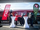 Ministerin Klaudia Tanner mit Andreas Matthä von den ÖBB. (Bild öffnet sich in einem neuen Fenster)