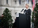 Klaudia Tanner bei den Feierlichkeiten zum Nationalfeiertag. (Bild öffnet sich in einem neuen Fenster)