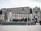 Klaudia Tanner bei den Feierlichkeiten zum Nationalfeiertag. (Bild öffnet sich in einem neuen Fenster)