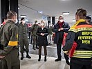 Klaudia Tanner besuchte die Covid-Teststraße in der Wiener Stadthalle. (Bild öffnet sich in einem neuen Fenster)