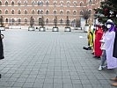 Die Sternsinger bei Ministerin Klaudia Tanner. (Bild öffnet sich in einem neuen Fenster)