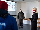 Ministerin Klaudia Tanner in Bruckneudorf. (Bild öffnet sich in einem neuen Fenster)