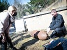 Ministerin Klaudia Tanner besuchte den Entminungsdienst. (Bild öffnet sich in einem neuen Fenster)