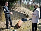 Ministerin Klaudia Tanner besuchte den Entminungsdienst. (Bild öffnet sich in einem neuen Fenster)