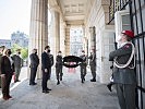 Gedenken zum 76. Jahrestag der Wiedererrichtung der Republik. (Bild öffnet sich in einem neuen Fenster)