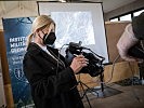 Klaudia Tanner bei einer Übung der 3. Jägerbrigade. (Bild öffnet sich in einem neuen Fenster)