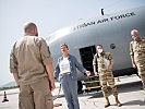 Ministerin Tanner auf Truppenbesuch bei der EUFOR-Mission. (Bild öffnet sich in einem neuen Fenster)