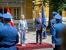 Klaudia Tanner mit ihrem Amtskollegen in Bosnien und Herzegowina. (Bild öffnet sich in einem neuen Fenster)