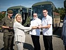 Neue Busse für die Truppe. (Bild öffnet sich in einem neuen Fenster)