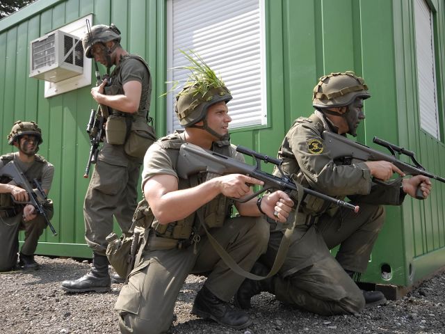 Bildgröße auf die Monitorauflösung (640x480 px) optimiert