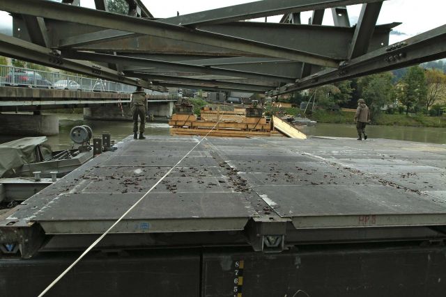 Bildgröße auf die Monitorauflösung (640x480 px) optimiert