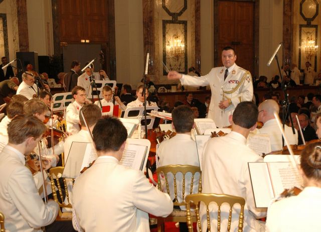 Bildgröße auf die Monitorauflösung (640x480 px) optimiert