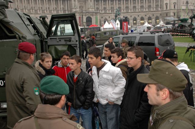 Bildgr&ouml;&szlig;e auf die Monitoraufl&ouml;sung (640x480 px) optimiert