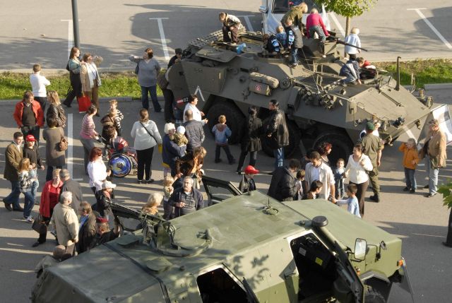 Bildgröße auf die Monitorauflösung (640x480 px) optimiert