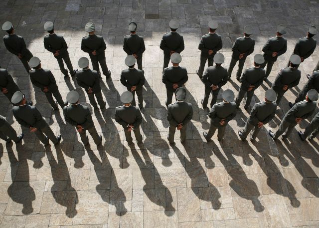 Bildname: 2008_uo-tag_wg_009.jpg, momentane Bildgröße: 640x457 px Bildgröße auf die Monitorauflösung (640x480 px) optimiert