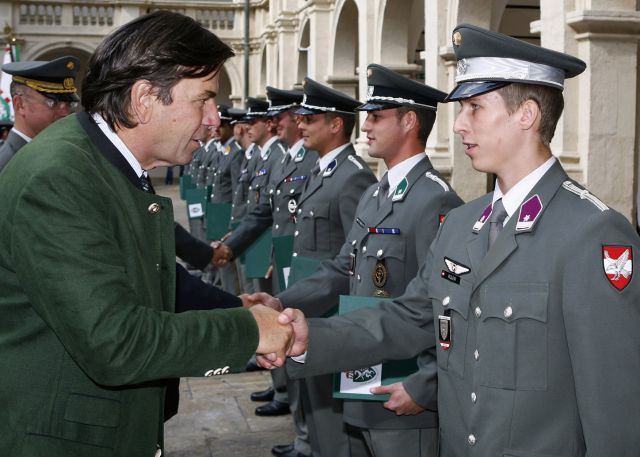 Bildname: 2008_uo-tag_wg_050.jpg, momentane Bildgröße: 640x457 px Bildgröße auf die Monitorauflösung (640x480 px) optimiert