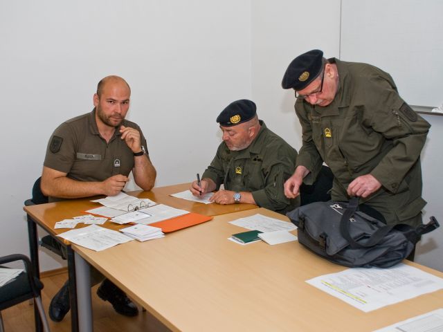 Bildgröße auf die Monitorauflösung (640x480 px) optimiert