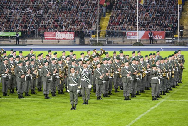 Bildgröße auf die Monitorauflösung (640x480 px) optimiert