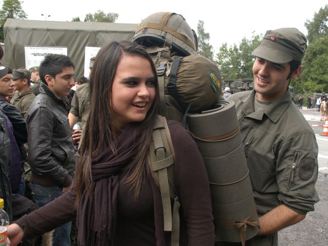 Bildgröße auf die Monitorauflösung (640x480 px) optimiert