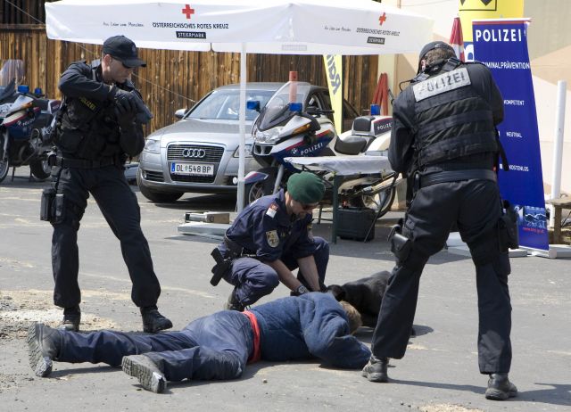 Bildname: 20110521_142252.jpg, momentane Bildgröße: 640x462 px Bildgröße auf die Monitorauflösung (640x480 px) optimiert