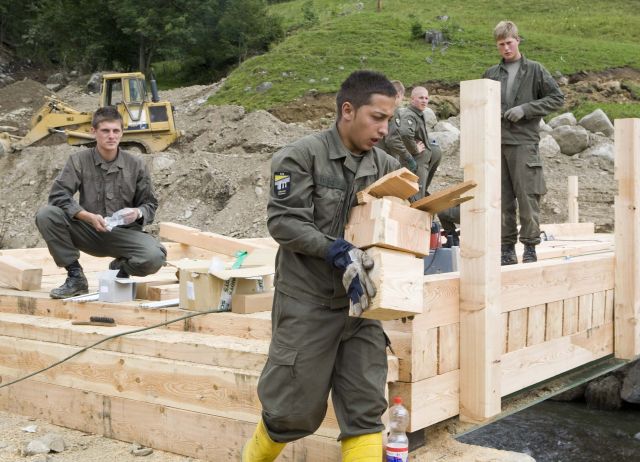 Bildgröße auf die Monitorauflösung (640x480 px) optimiert