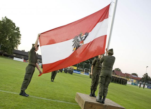 Bildgröße auf die Monitorauflösung (640x480 px) optimiert