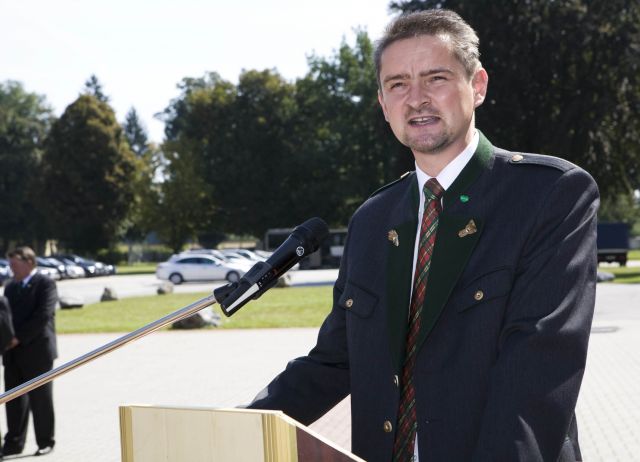 Bildgröße auf die Monitorauflösung (640x480 px) optimiert