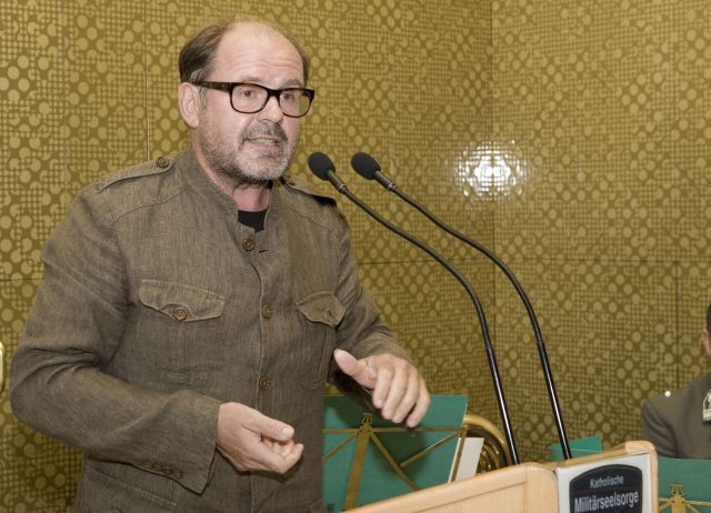 Bildname: 20110915_173106.jpg, momentane Bildgröße: 640x462 px Bildgröße auf die Monitorauflösung (640x480 px) optimiert