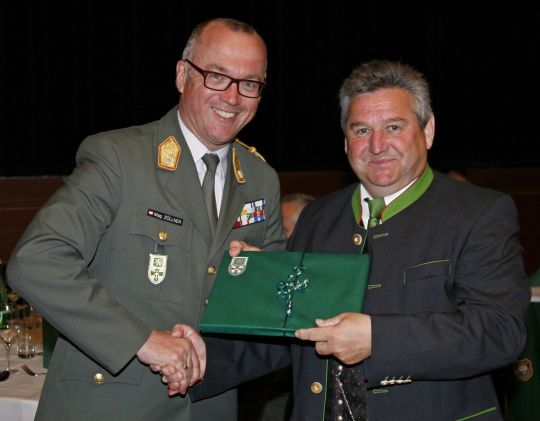 Bildgröße auf die Monitorauflösung (640x480 px) optimiert