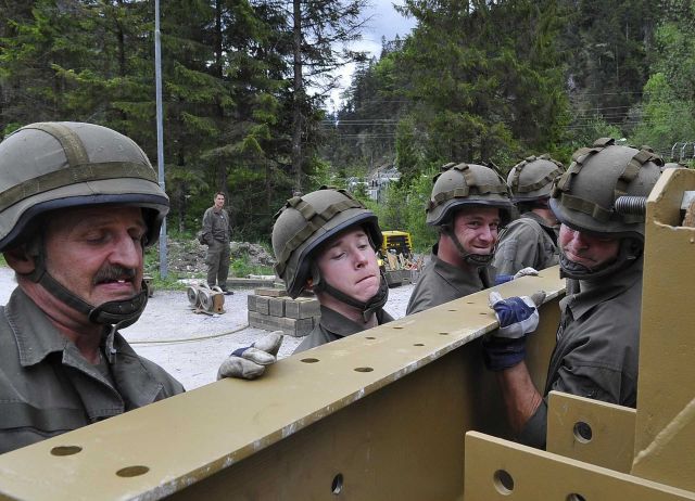 Bildgr&ouml;&szlig;e auf die Monitoraufl&ouml;sung (640x480 px) optimiert