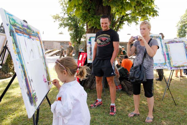 Bildgr&ouml;&szlig;e auf die Monitoraufl&ouml;sung (640x480 px) optimiert