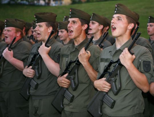 Bildgröße auf die Monitorauflösung (640x480 px) optimiert