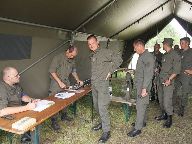 Bildgröße auf die Monitorauflösung (640x480 px) optimiert