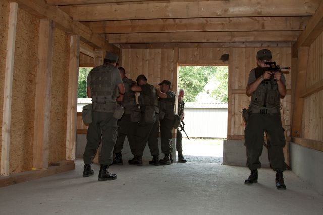 Bildgr&ouml;&szlig;e auf die Monitoraufl&ouml;sung (640x480 px) optimiert