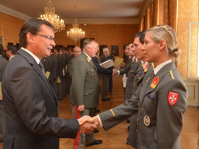 Bildgröße auf die Monitorauflösung (640x480 px) optimiert