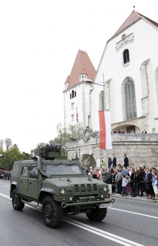 Bildgröße auf die Monitorauflösung (640x480 px) optimiert